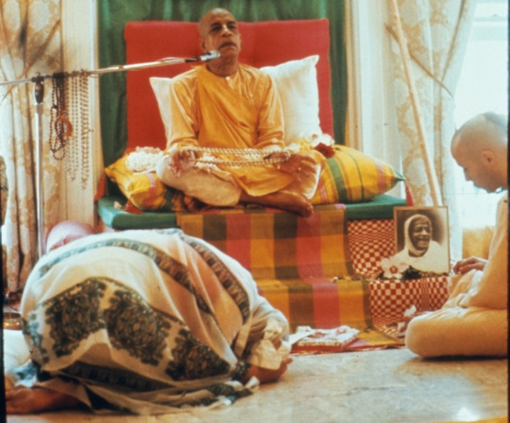 “WHAT WE HAVE HEARD FROM THE SPIRITUAL MASTER, THAT IS LIVING”