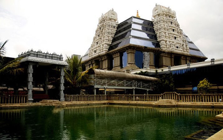Sampradaya Sun News = Gossip